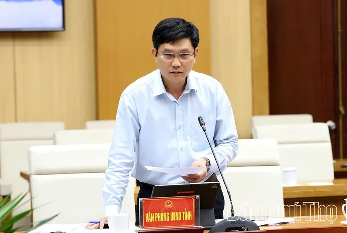 Lãnh đạo các sở, ngành thảo luận tại hội nghị.