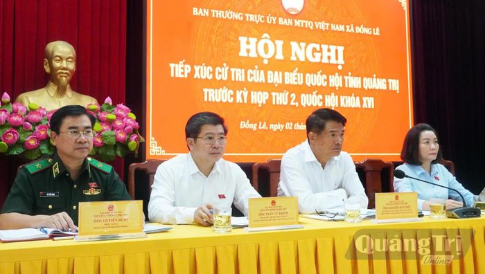 Đoàn đại biểu Quốc hội tỉnh tiếp xúc cử tri xã Đồng Lê - Ảnh: N.M