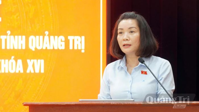 Đồng chí Nguyễn Minh Tâm, Phó trưởng đoàn chuyên trách Đoàn đại biểu Quốc hội tỉnh báo cáo dự kiến nội dung, chương trình kỳ họp thứ 2, Quốc hội khóa XVI - Ảnh: N.M