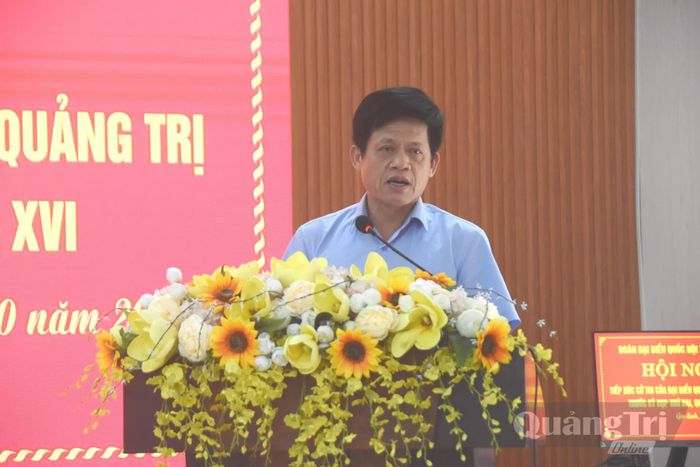 Đồng chí Lê Văn Bảo, Phó Chủ tịch UBND tỉnh phát biểu tại hội nghị tiếp xúc cử tri - Ảnh: Đ.V