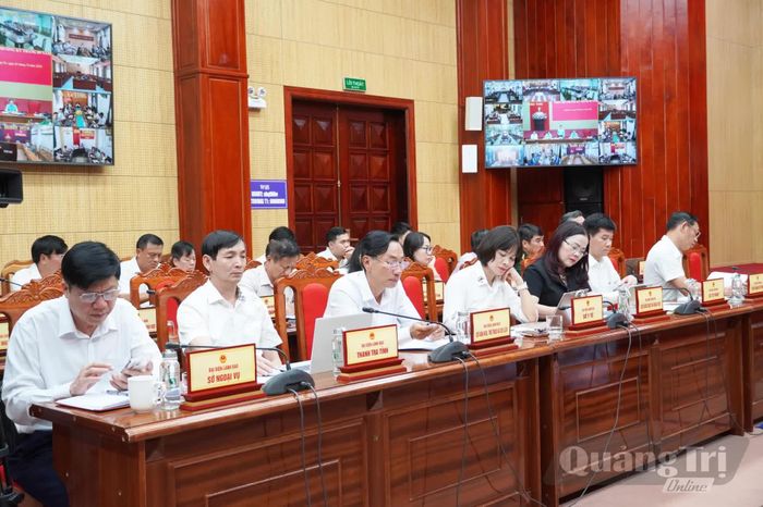 Các đại biểu tham dự phiên họp - Ảnh: X.P