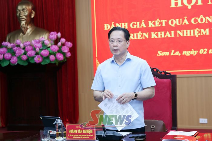 Đồng chí Bí thư Tỉnh ủy phát biểu tại hội nghị.