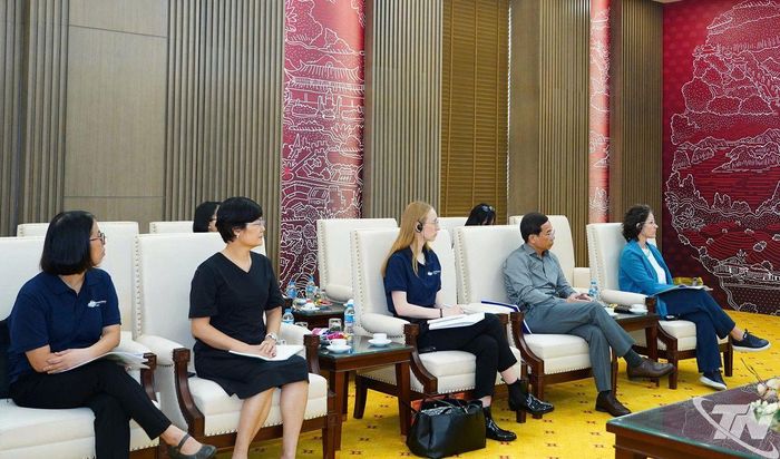 Đại biểu dự buổi làm việc.