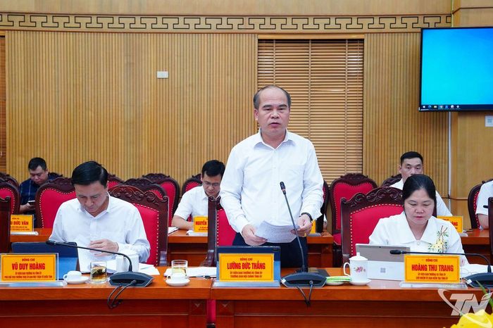 Đồng chí Lường Đức Thắng, Ủy viên Ban Thường vụ, Trưởng Ban Nội chính Tỉnh ủy báo cáo kết quả thực hiện các kết luận thanh tra và kiến nghị của Kiểm toán Nhà nước trên địa bàn tỉnh đến tháng 9-2026.