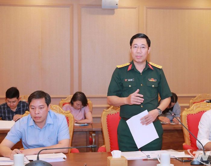 Đại diện các đơn vị phát biểu.