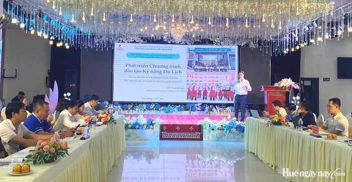 Hội thảo đánh giá thực trạng liên kết giữa cơ quan quản lý, cơ sở GDNN và doanh nghiệp.