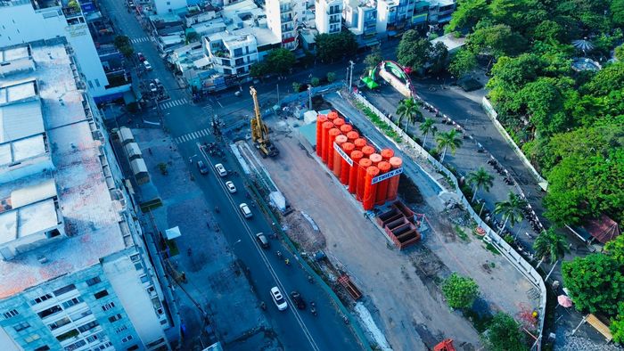 Nhiều vị trí trên tuyến metro số 2 sẽ đồng loạt quây rào thi công từ 10/10.