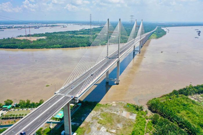 Tốc độ trên cầu Phước Khánh và Bình Khánh khác các đoạn khác nên cần lưu ý điểm này.