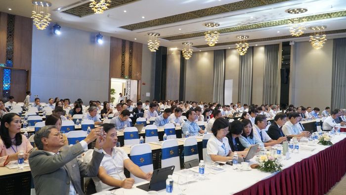 Các đại biểu tham dự Hội thảo.