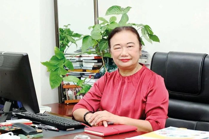 Bà Nguyễn Thị Cúc