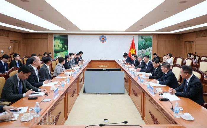 Quang cảnh buổi tiếp. Ảnh: Mạnh Tuấn