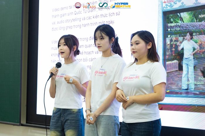  Cách tiếp cận chủ đề độc đáo cùng khả năng truyền tải tốt giúp phần thể hiện của đội sao đỏ nhận được đánh giá tích cực từ các Mentor.