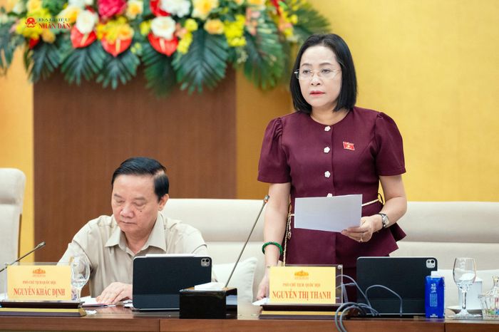 Phó Chủ tịch Quốc hội Nguyễn Thị Thanh phát biểu tại phiên họp