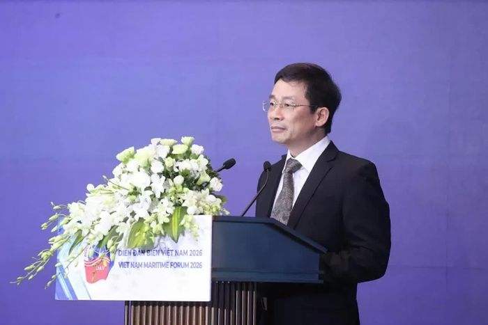 Phó Trưởng Ban Chính sách, Chiến lược Trung ương Nguyễn Duy Hưng phát biểu tại Diễn đàn. Ảnh: Thành Long/Báo Thế giới và Việt Nam