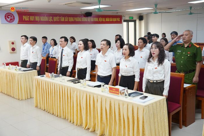 Kết quả thành công của kỳ họp cho thấy sự chủ động, trách nhiệm của HĐND phường trong việc quyết nghị những vấn đề sát với yêu cầu thực tiễn, tạo cơ sở để Dương Nội tiếp tục triển khai các nhiệm vụ phát triển trong thời gian tới.