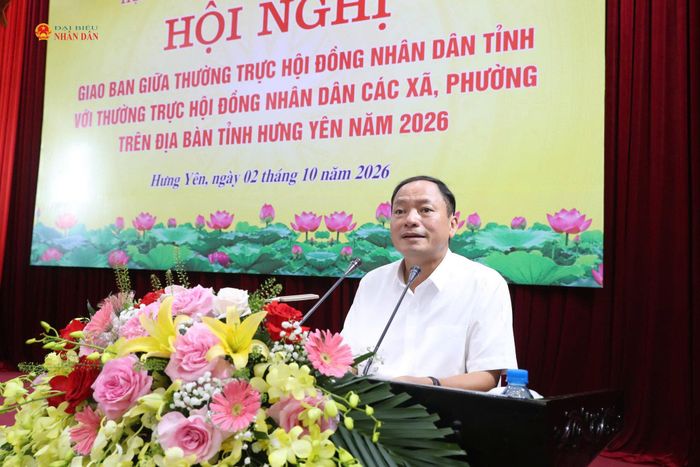 Phó Bí thư Tỉnh ủy, Chủ tịch HĐND tỉnh Trần Quốc Văn phát biểu tại hội nghị. Ảnh: Nguyễn Thơi