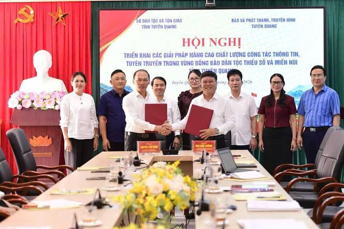 Sở Dân tộc và Tôn giáo tỉnh và Báo và Phát thanh, Truyền hình Tuyên Quang ký kết chương trình phối hợp xây dựng, thực hiện các phóng sự tuyên truyền, vận động đồng bào DTTS và miền núi năm 2026.
