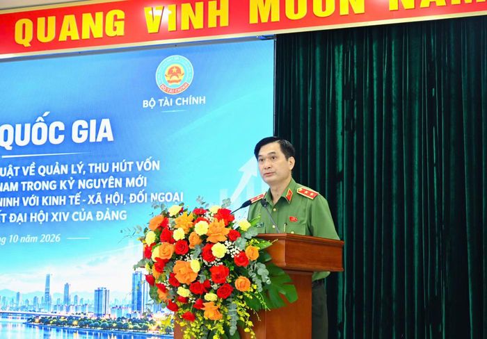 Trung tướng, PGS.TS Trịnh Ngọc Quyên, Giám đốc Học viện ANND phát biểu đề dẫn hội thảo.