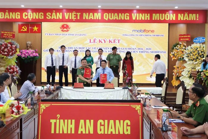 MobiFone hợp tác với An Giang thúc đẩy chuyển đổi số và đổi mới sáng tạo