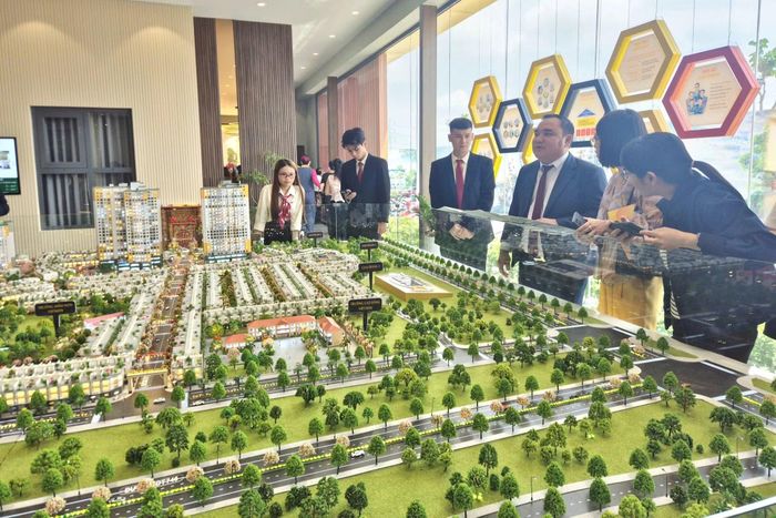 Các quy định mới không chỉ siết chặt hoạt động môi giới mà còn nâng chuẩn hành nghề để thị trường bất động sản minh bạch hơn.