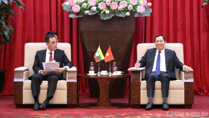 Thứ trưởng Lê Văn Tuyến bày tỏ vui mừng trước những kết quả tích cực trong quan hệ hợp tác giữa Bộ Công an Việt Nam và Bộ Nội vụ Myanmar thời gian qua.