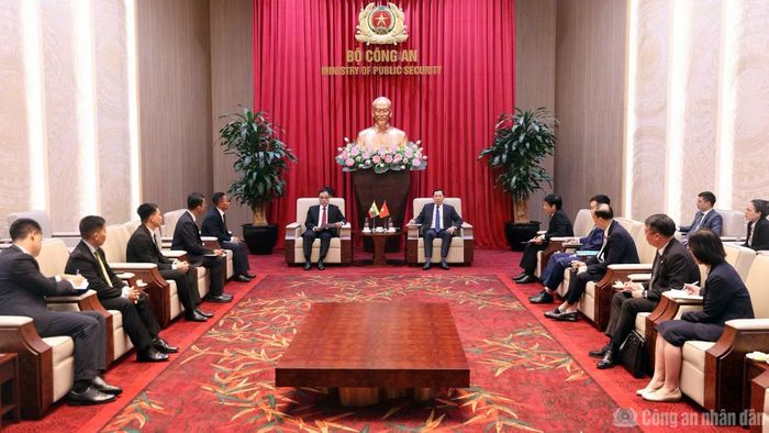 Hai bên thống nhất một số phương hướng hợp tác trong thời gian tới.