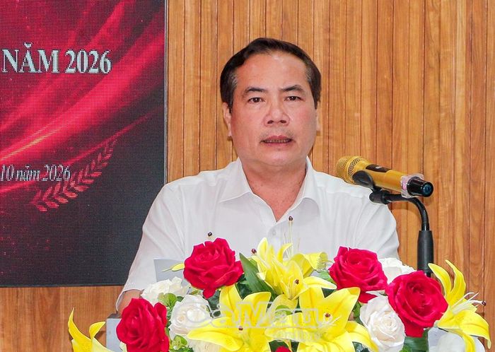Ông Đặng Quốc Khởi, Phó Chánh án TAND tỉnh Cà Mau phát biểu tại lễ tổng kết.