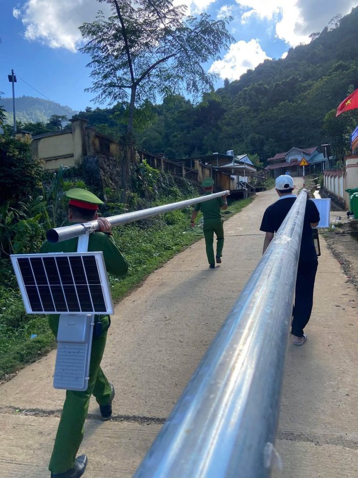Những hình ảnh ghi nhận khánh thành công trình “Thắp sáng đường quê”