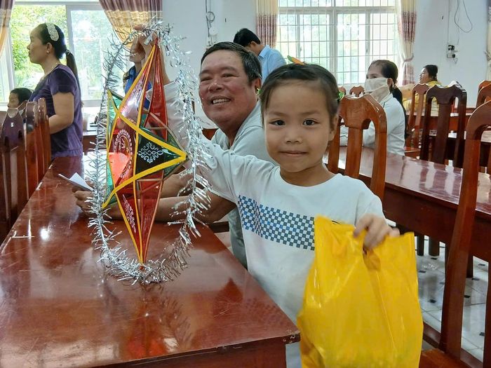 Niềm vui Trung thu của các em học sinh nơi miền biên viễn