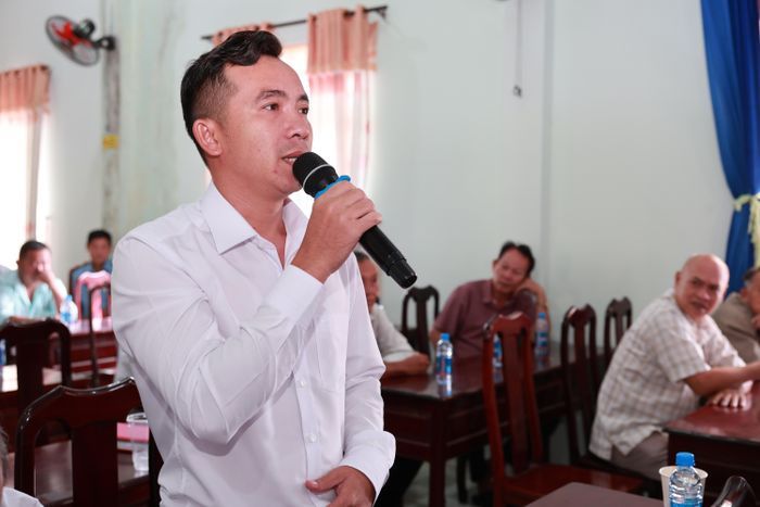 Cử tri nêu các vấn đề bất cập về sách giáo khoa xảy ra vào đầu năm học mới 2026 - 2027