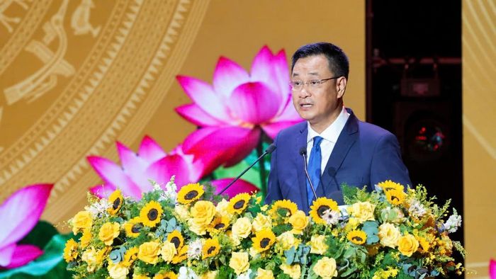 Bí thư Thành ủy Lê Ngọc Quang phát biểu tại chương trình kỷ niệm 150 năm ngày sinh cụ Huỳnh Thúc Kháng.