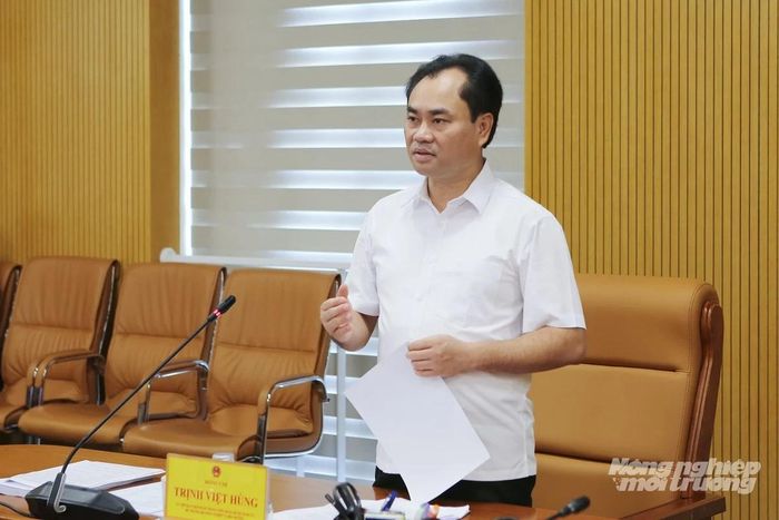 Bộ trưởng kêu gọi cán bộ, công chức, viên chức và người lao động trong toàn ngành tham gia đề xuất các sáng kiến, ý tưởng khoa học, công nghệ. Ý tưởng không chỉ đến từ các cơ quan chuyên môn mà còn có thể xuất phát từ gia đình, người thân, học sinh, sinh viên đang học tập ở trong nước và nước ngoài. Ảnh: Khương Trung.