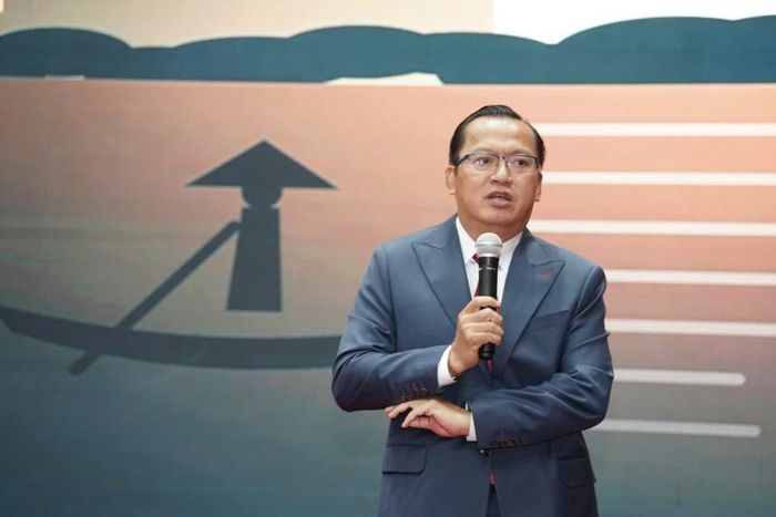  Đưa ra công thức “Sách × AI × Thực chiến × Phản tư”, ông Nguyễn Tuấn Quỳn nhấn mạnh đó là phép nhân chứ không phải phép cộng: thiếu một yếu tố, việc học mất đi phần lớn giá trị. 