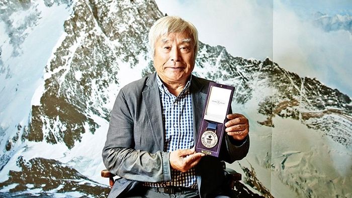 Ông Yuichiro Miura chinh phục đỉnh Everest ở tuổi 80. (Ảnh: Guinness World Records)