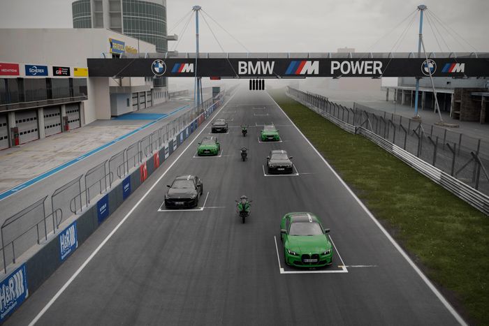 Toàn bộ các mẫu xe trong bộ sưu tập 100 Jahre Nürburgring của BMW.