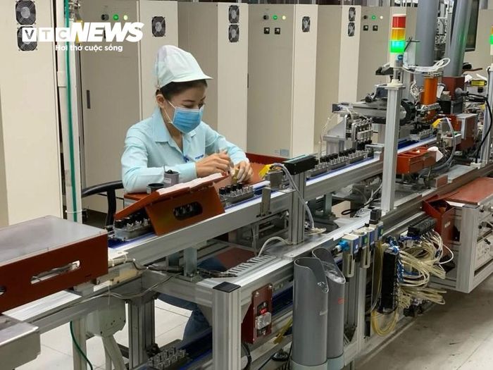 Chuyên gia cho rằng chuyện cùng nhau hợp lực để tăng trưởng 2 con số vừa là thách thức nhưng cũng là cơ hội rất lớn với cộng đồng doanh nghiệp.