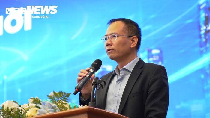 Ông Hoàng Trung Hiếu, Phó giám đốc Trung tâm Đổi mới sáng tạo Quốc gia (NIC), phát biểu khai mạc hội nghị.