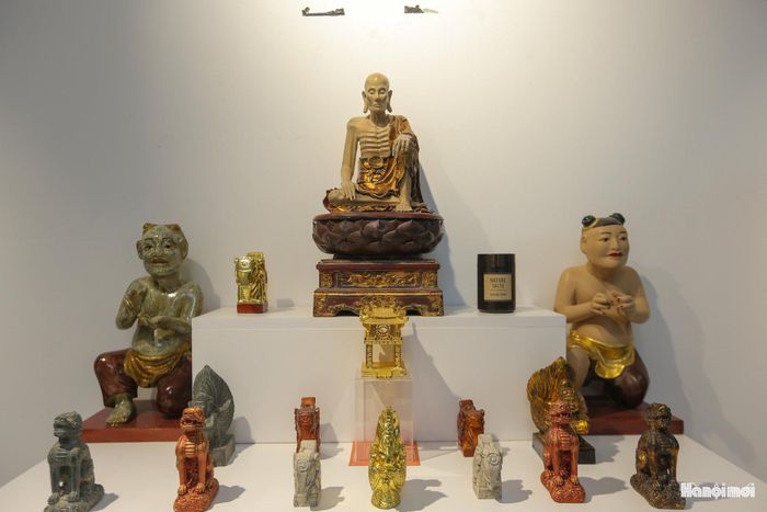 Để đáp ứng các tiêu chí khắt khe của Hội đồng Thủ công Thế giới, xã Sơn Đồng đã đầu tư xây dựng Trung tâm Thiết kế Sáng tạo, giới thiệu sản phẩm OCOP, xây dựng website đa ngôn ngữ và số hóa hàng trăm tư liệu, sắc phong, mẫu hoa văn cổ. Đây là bước chuyển mình từ mô hình sản xuất truyền thống sang không gian sáng tạo hiện đại.