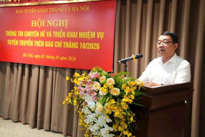Phó Trưởng ban Tuyên giáo Thành ủy Đào Xuân Dũng phát biểu kết luận hội nghị. Ảnh: Phạm Hùng
