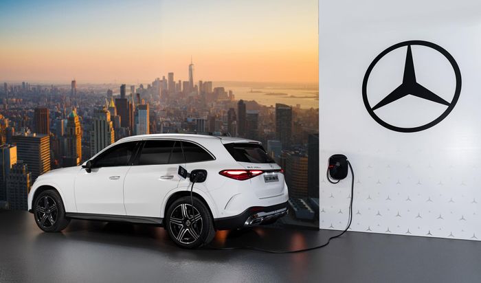 GLC 350e sẽ xếp trên GLC 300 máy xăng quen thuộc suốt nhiều năm qua tại thị trường trong nước. Ảnh: PV