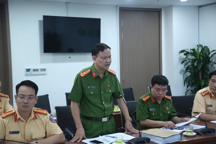 Phó Thủ trưởng Cơ quan Cảnh sát điều tra Công an thành phố Hà Nội, Thượng tá Ngô Tiến Bắc thông tin về vụ án. Ảnh: Phạm Công