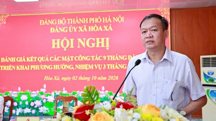 Phó Bí thư Thường trực Đảng ủy xã Hòa Xá Trần Duyên Hải phát biểu tại hội nghị. Ảnh: Thanh Hằng