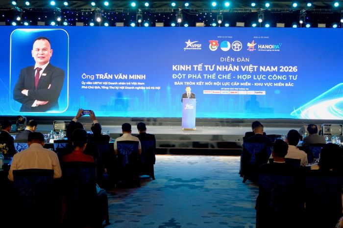 Ông Trần Văn Minh, Phó Chủ tịch kiêm Tổng Thư ký Hội Doanh nghiệp trẻ Hà Nội chia sẻ. Ảnh: Tùng Nguyễn.