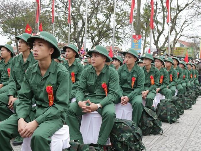 Theo quy định tuyển quân, công dân từ đủ 18 tuổi đến hết 25 tuổi được gọi tham gia nghĩa vụ quân sự. Ảnh minh họa: TL