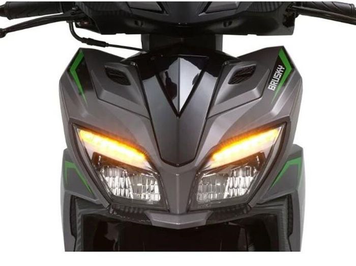 Kawasaki Brusky 125 sở hữu kiểu dáng đặc trưng của một mẫu xe tay ga phổ thông