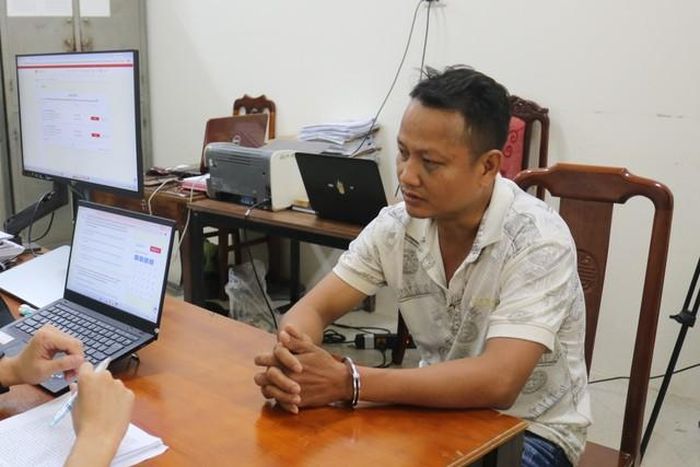 Cơ quan Cảnh sát điều tra lấy lời khai đối tượng Mai Văn Dũng. Ảnh: Công an Thái Nguyên
