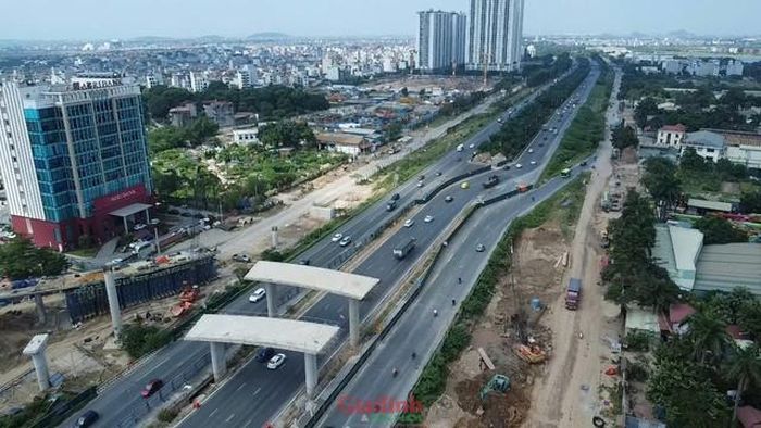 Về tổng thể, thiết kế dạng tuabin kết hợp hầm chui trực thông giúp các dòng xe được tổ chức theo nhiều cao độ khác nhau. Thay vì tập trung toàn bộ giao thông trên một mặt bằng, các hướng đi thẳng và hướng rẽ được phân bổ qua hầm chui, cầu nhánh và đường dẫn.