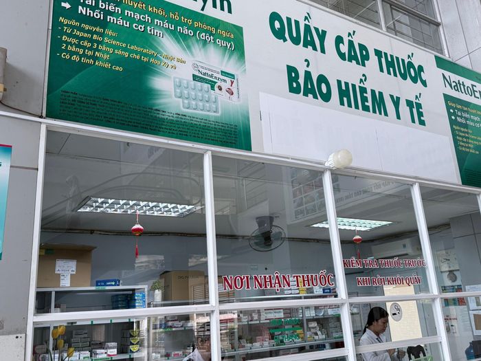 Bộ Y tế rà soát, mở rộng danh mục thuốc BHYt chi trả. Ảnh: Thái Bình