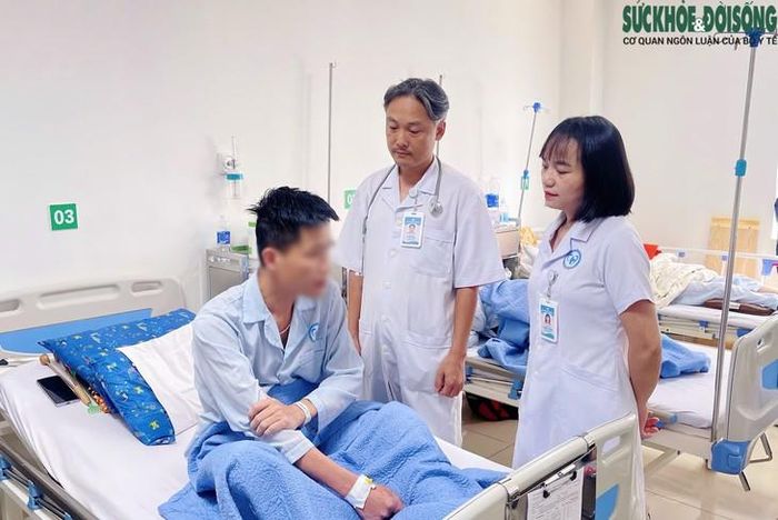 Sau thời gian ngắn điều trị, tình trạng bệnh nhân chuyển biến tích cực. Ảnh: Khánh Huyền.