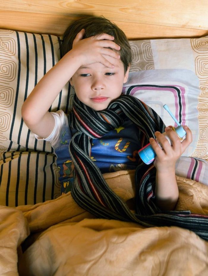 Việc phân biệt cúm mùa và cảm lạnh thông thường ở trẻ chủ yếu dựa vào cách khởi phát và mức độ nghiêm trọng của triệu chứng. Ảnh minh hoạ Pexels.